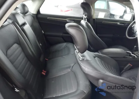 2014 Ford Fusion Energi Se Luxury z USA, uszkodzony, nr VIN 3FA6P0PU1ER269314